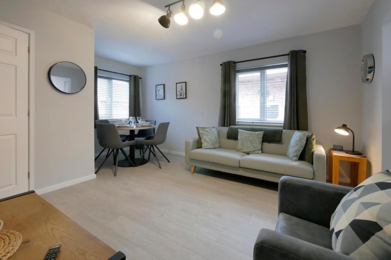 Апартаменты Crewe Short Lets 6 Victoria Court, Кру Экстерьер фото