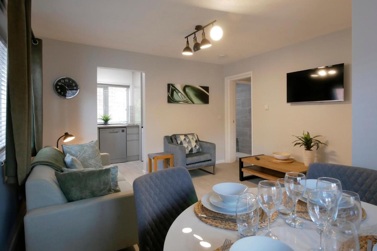 Апартаменты Crewe Short Lets 6 Victoria Court, Кру Экстерьер фото